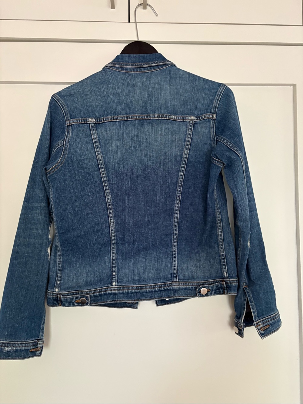 L'AGENCE Medium Blue Distressed Denim Jacket - Picture 6 of 10